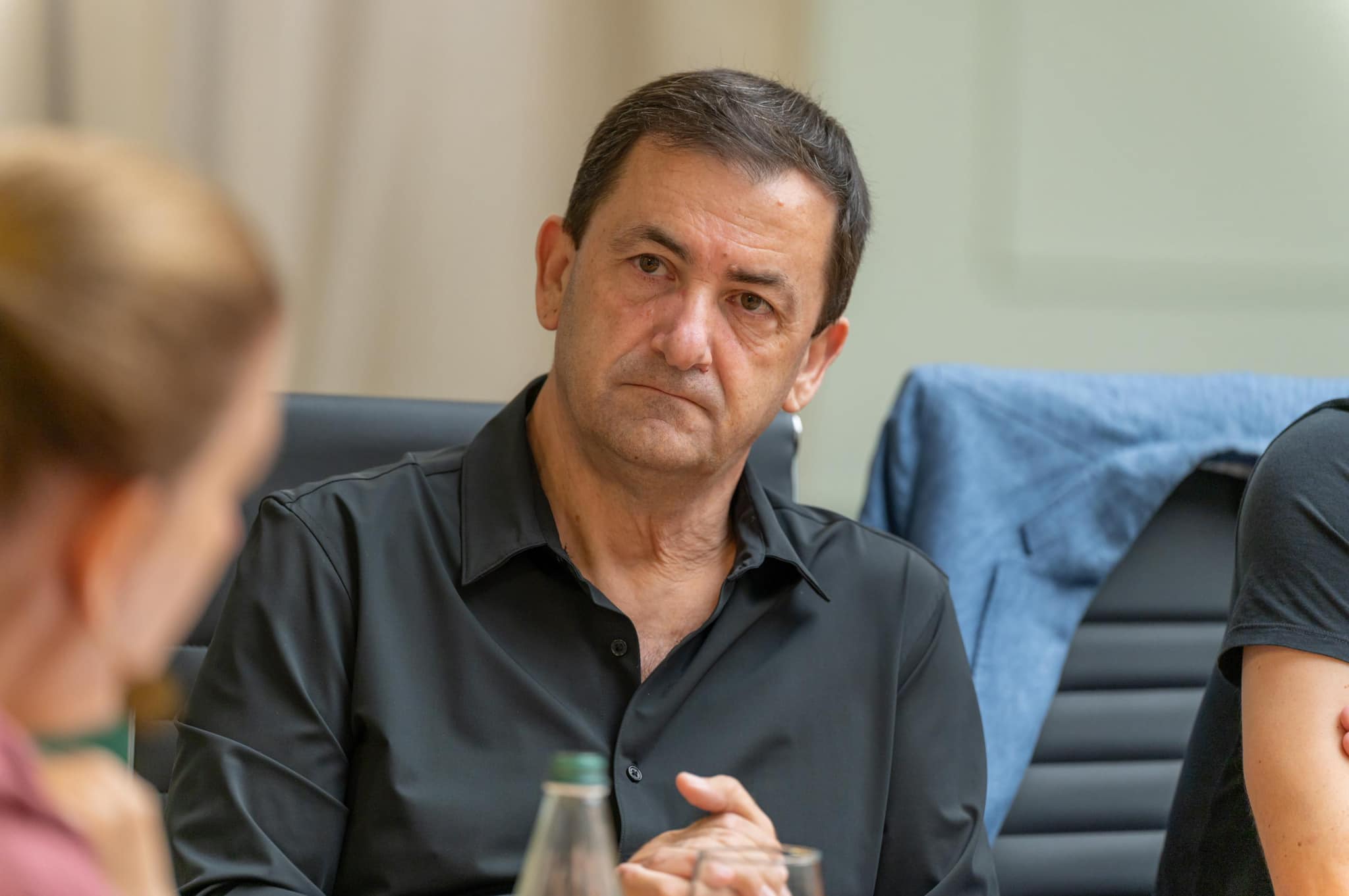 Tavo: Jam dakord me kryeministrin. Nuk mund të flerë administrata. Duhen shkundur!