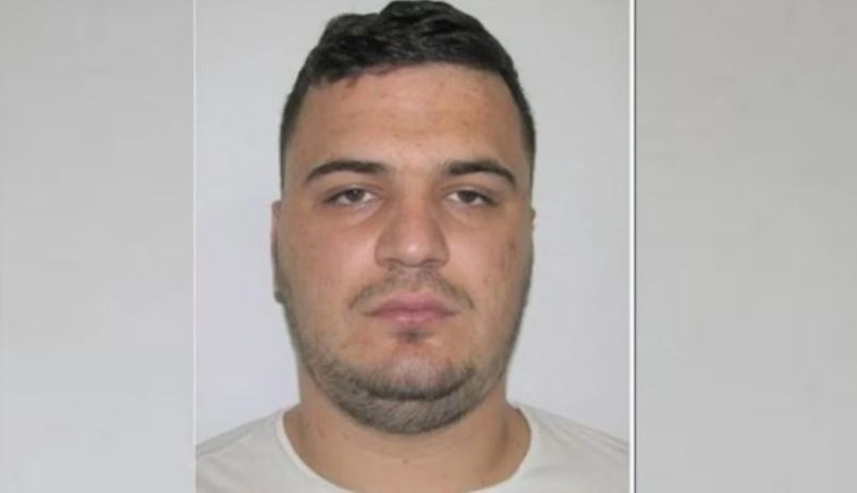 Telefoni i Laert Haxhiut “ha koka”, pushohen dy zyrtarë pas zbulimeve tronditëse