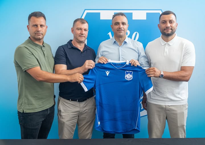 Teuta i prezanton të gjithë, klubi në duart e Troplinit