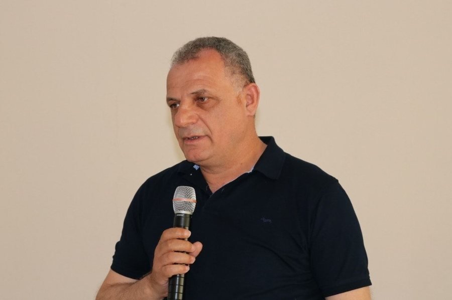 Tonin Marinaj shkatërron pronën private të ish-kryetarit demokrat Rush Dragu sepse…