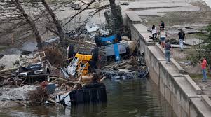 Tragjedia në Teksas! Thellohet bilanci, shkon në rreth 90 numri i viktimave
