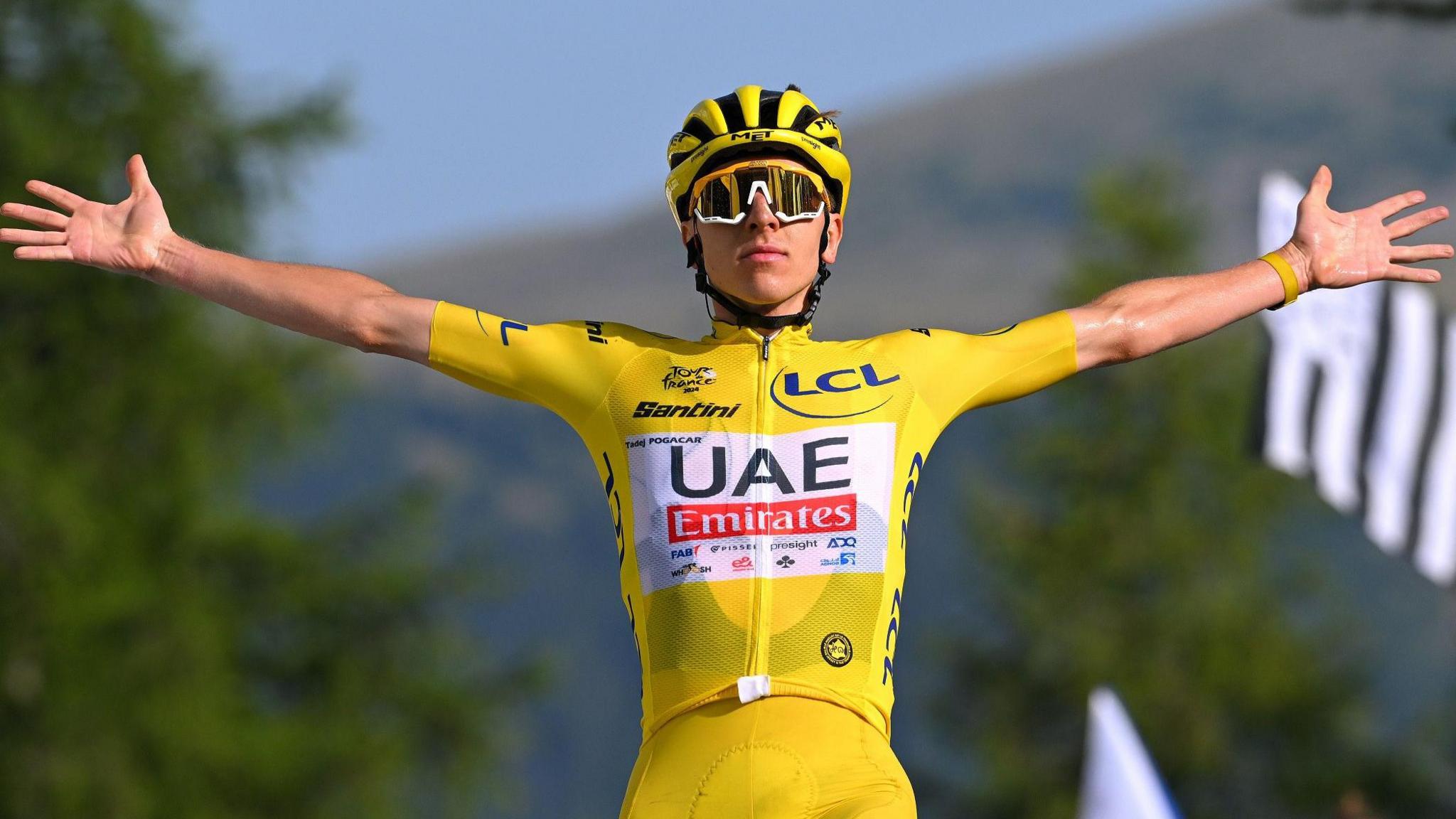 TURI I FRANCËS/ Pogacar është mbreti i ri i çiklizmit botëror, fiton për herë të katërt turneun më prestigjioz