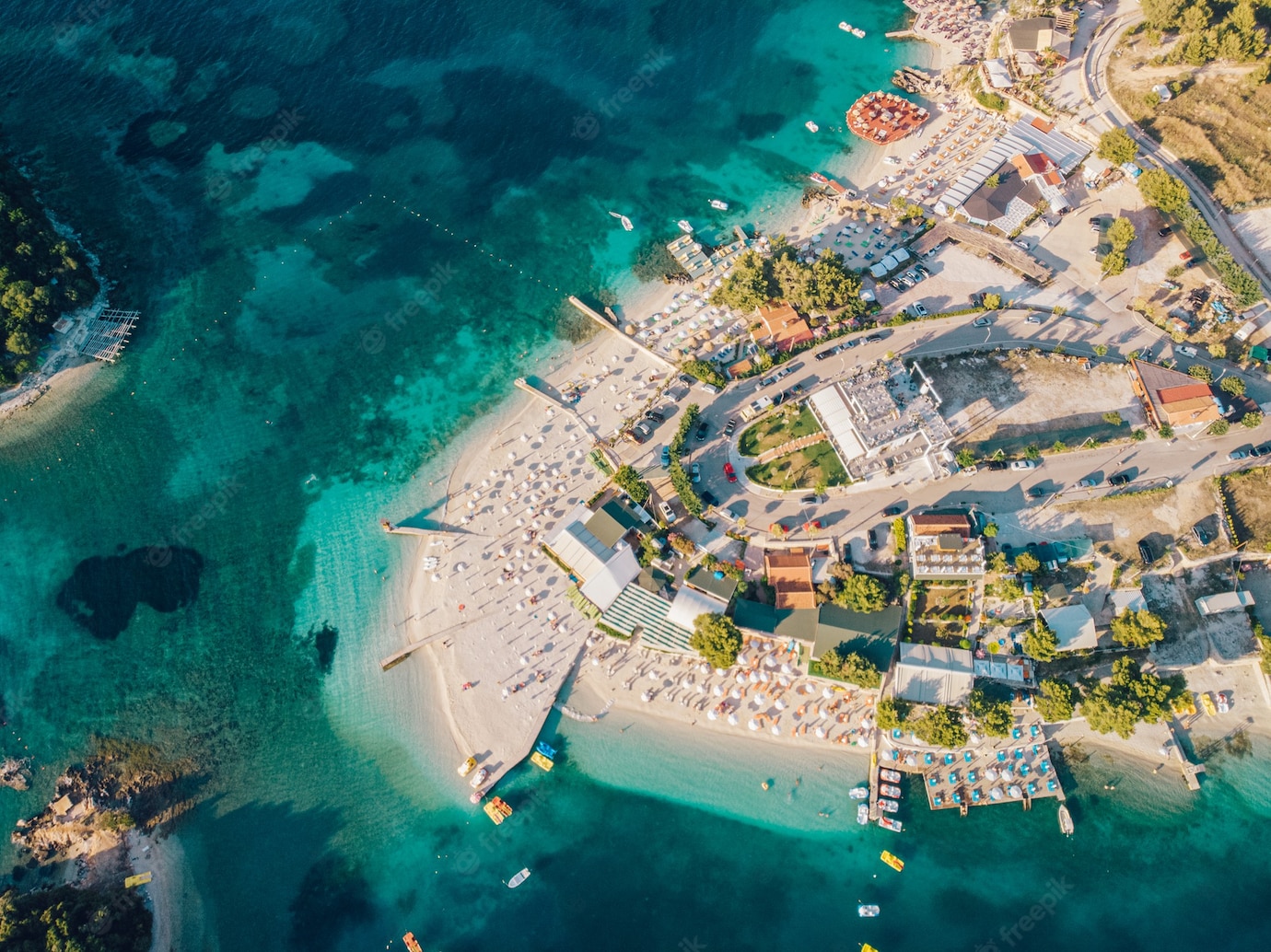 Turistja serbe denoncon në polici: Në Ksamil më goditën me grusht në kokë