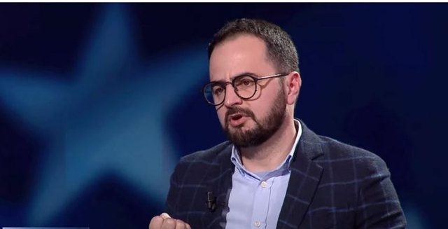 “U duk sikur beteja u bë për rrogën e Lapajt dhe…”/ ‘Përplasja’ politike, flet Endri Shabani: U kërcënova me jetë