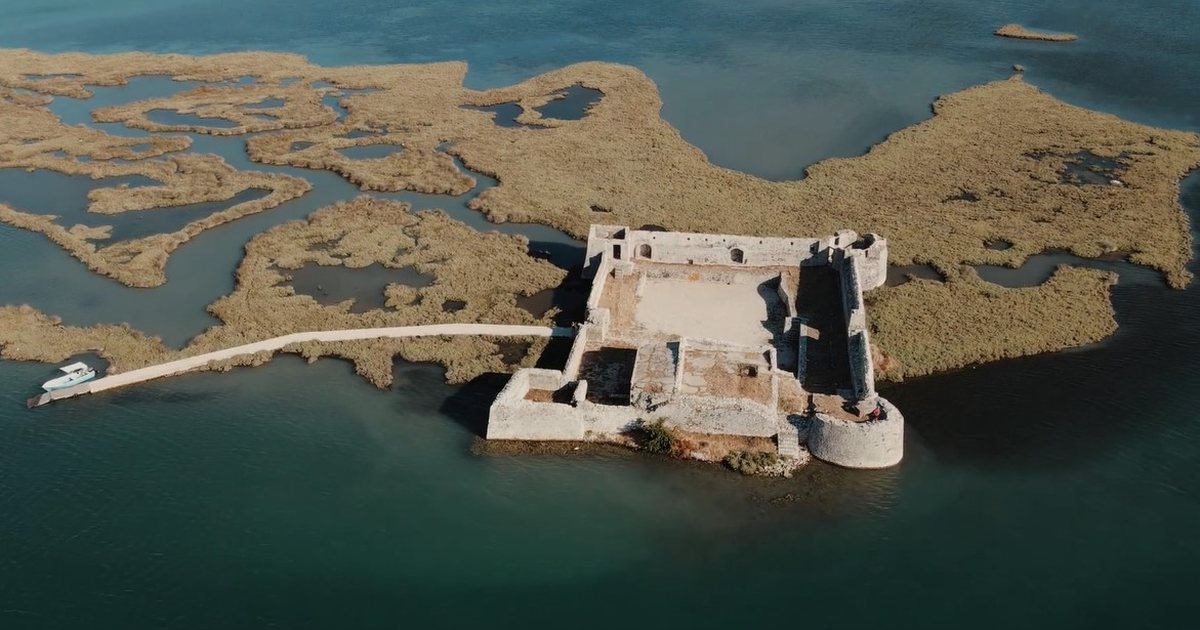 U zhyt në lagunë, zhduket turisti portugez në Sarandë