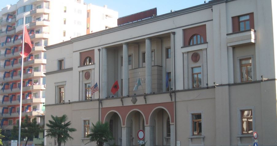 ‘Ultimatumi’ Rama zbarkon në Durrës/ Drejtorët që varen nga bashkia dorëzojnë dorëheqjet