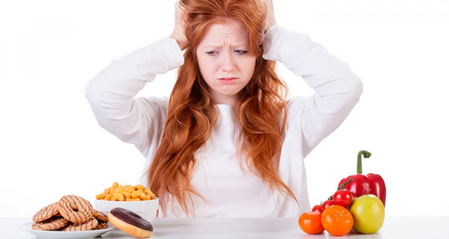 Ushqimet që ndihmojnë në lehtësimin e dhimbjeve të kokës