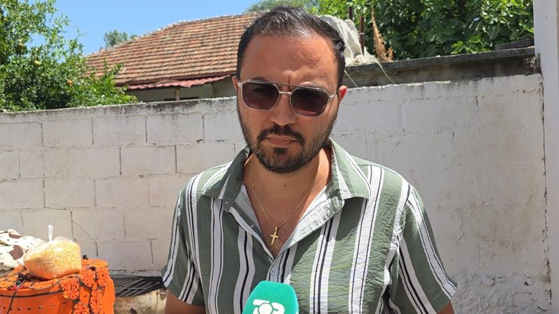 Vajza vrau babanë në Fier/ Nipi i viktimës zbardh detaje tronditëse: Ishte goditur në ballë, kishte gjak pas kokës