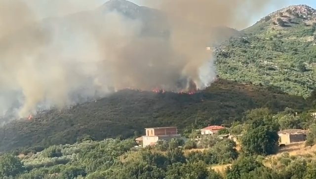 Vatër e re zjarri në fshatin Dukat- Fushë, rrezikohen banesat!
