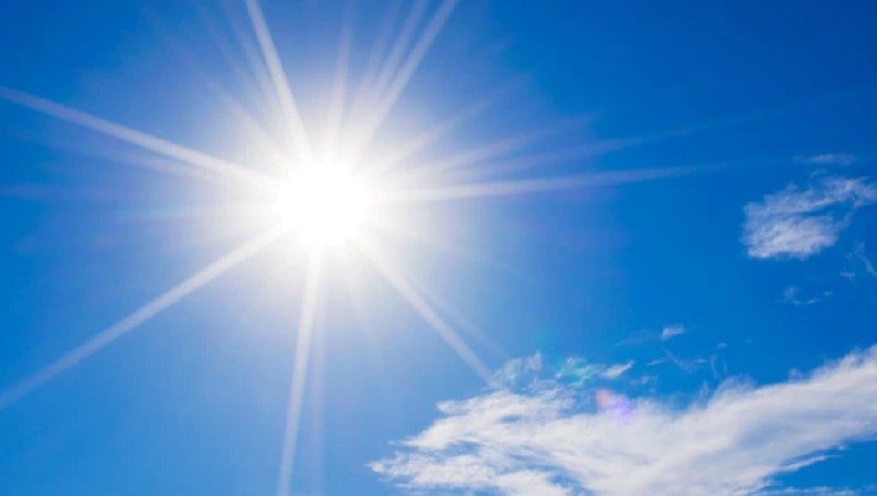 “Vendi ynë nën pushtimin e temperaturave të larta…”/ Ja si parashikohet moti për ditën e sotme