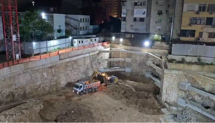 VIDEO/ Skandal në mes të Tiranës. Bregu SHA le qytetarët pa gjumë çdo natë, policia mbyll sytë dhe veshët