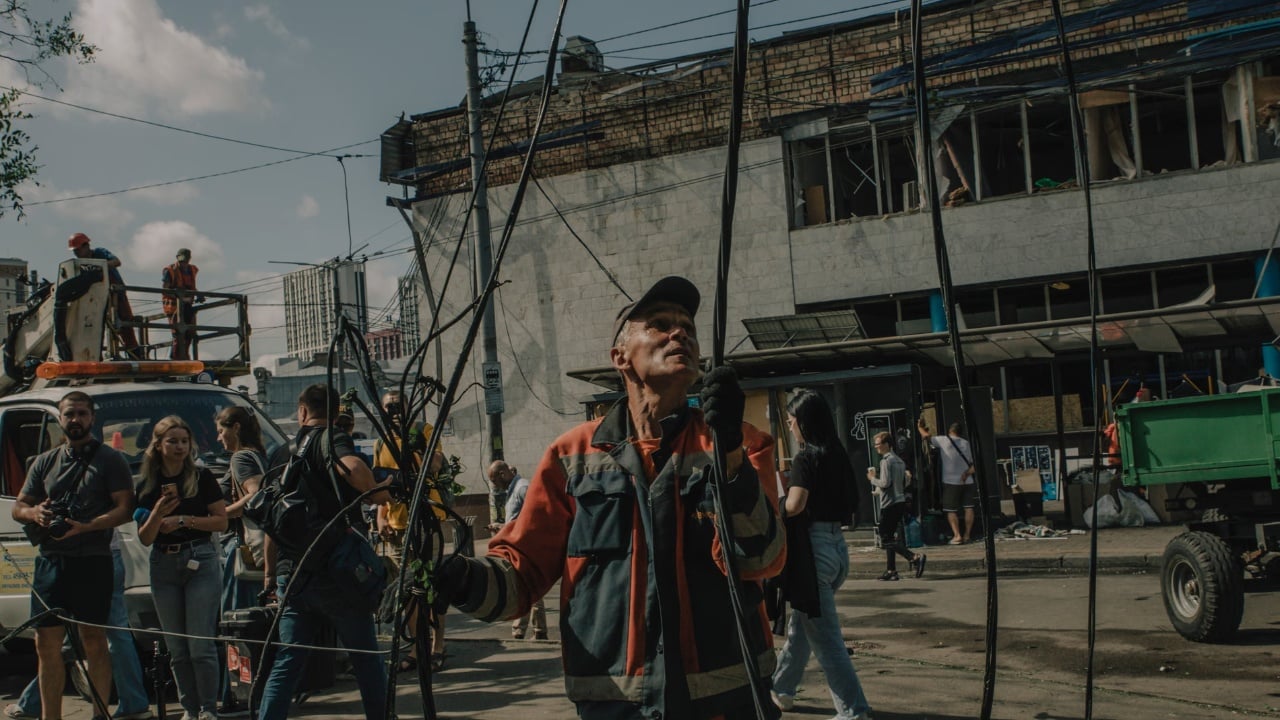 Vijojnë sulmet ruse në Ukrainë, bombardohet stacioni i metrosë në Kiev ku po strehoheshin qindra qytetarë
