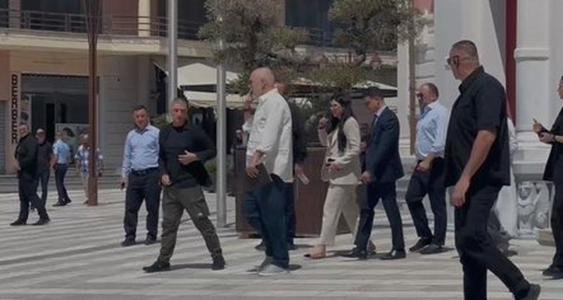 Vizita e Ramës në Bashkinë e Vlorës, kërkon dorëheqjen e nënkryetarëve dhe disa drejtorëve