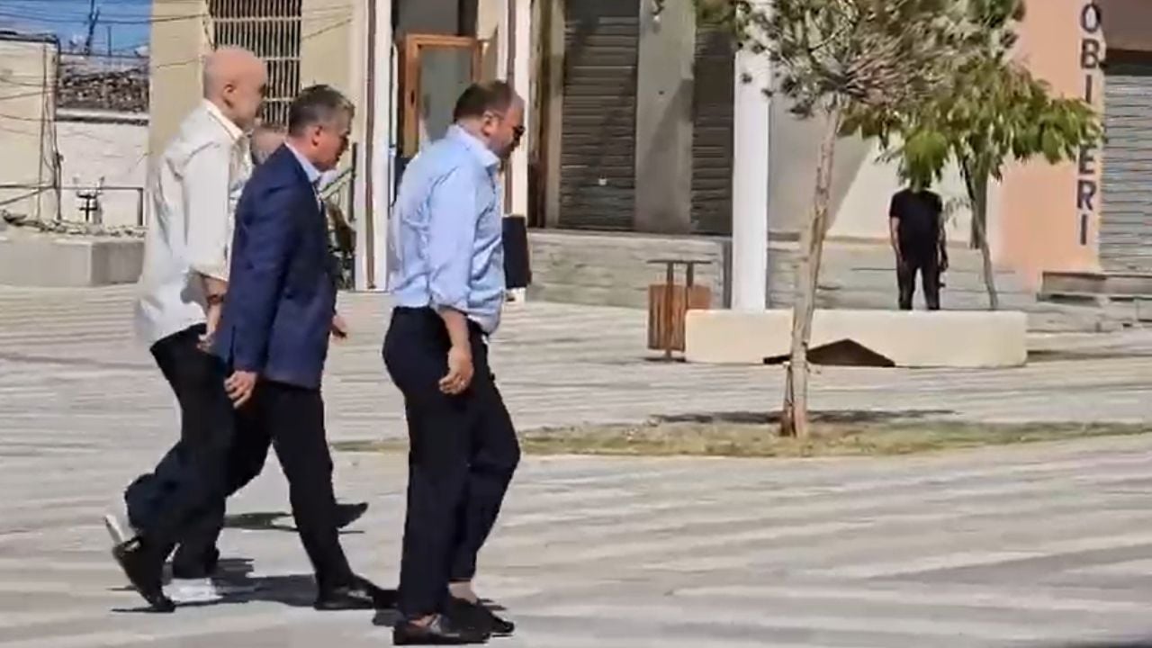 Vizita ‘rrufe’ e Ramës në Bashkinë e Vlorës! Kërkon dorëheqjen e nënkryetarëve dhe disa drejtorëve