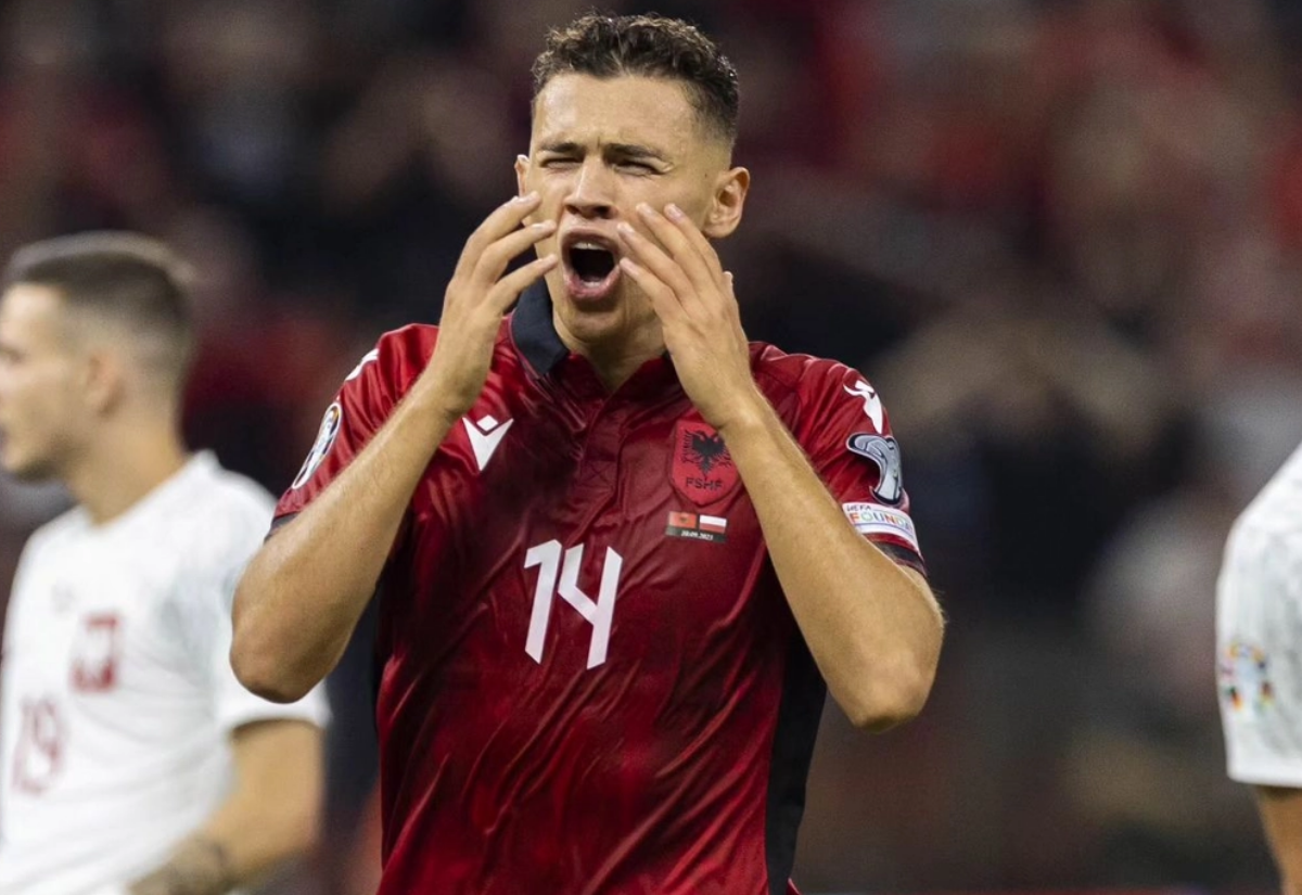 Vlera e Asllanit kthehet në temë diskutimi, gazetari italian tallet: Nëse Kristjani vlen 20 milionë euro, atëherë…