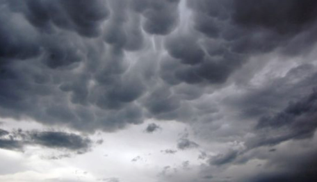 Vranësira dhe reshje të herëpashershme në veri dhe ultësirën perëndimore