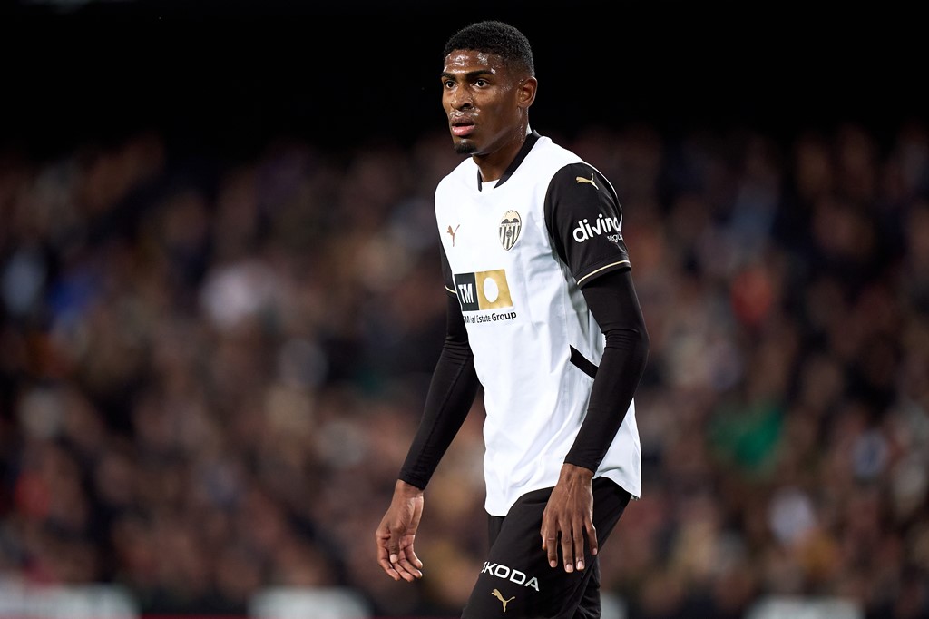 Ylli spanjoll konfirmon largimin nga Valencia, tek Arsenal e presin për turneun aziatik