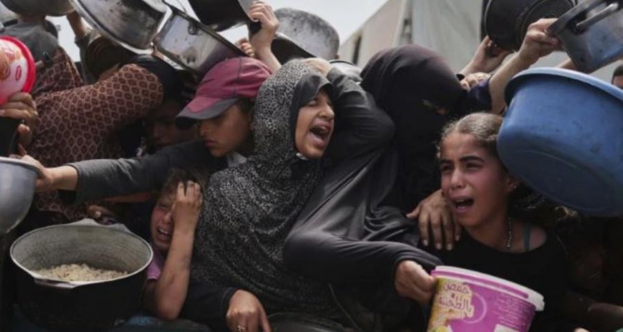 100 fëmijë të vdekur nga kequshqyerja dhe uria në Gazë