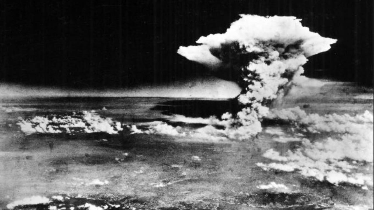 80 vite nga bombardimi i Hiroshimës/ Si e zgjoi Japonia “gjigantin e fjetur” dhe nisi Epoka Bërthamore