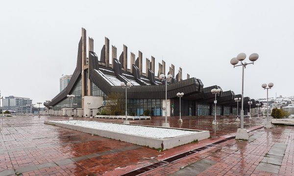 A e dini nga e mori emrin Boro Ramiz, Pallati i Rinisë dhe Sporteve?