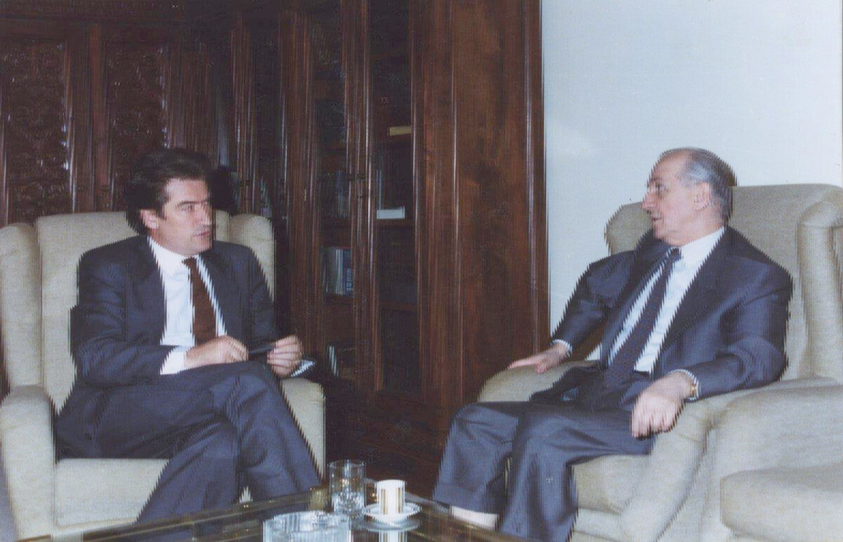 A ishte Sali Berisha agjent i ish-Sigurimit dhe UDB-së? Muharrem Xhafa rrëfen skemën sekrete të Ramiz Alisë për të…