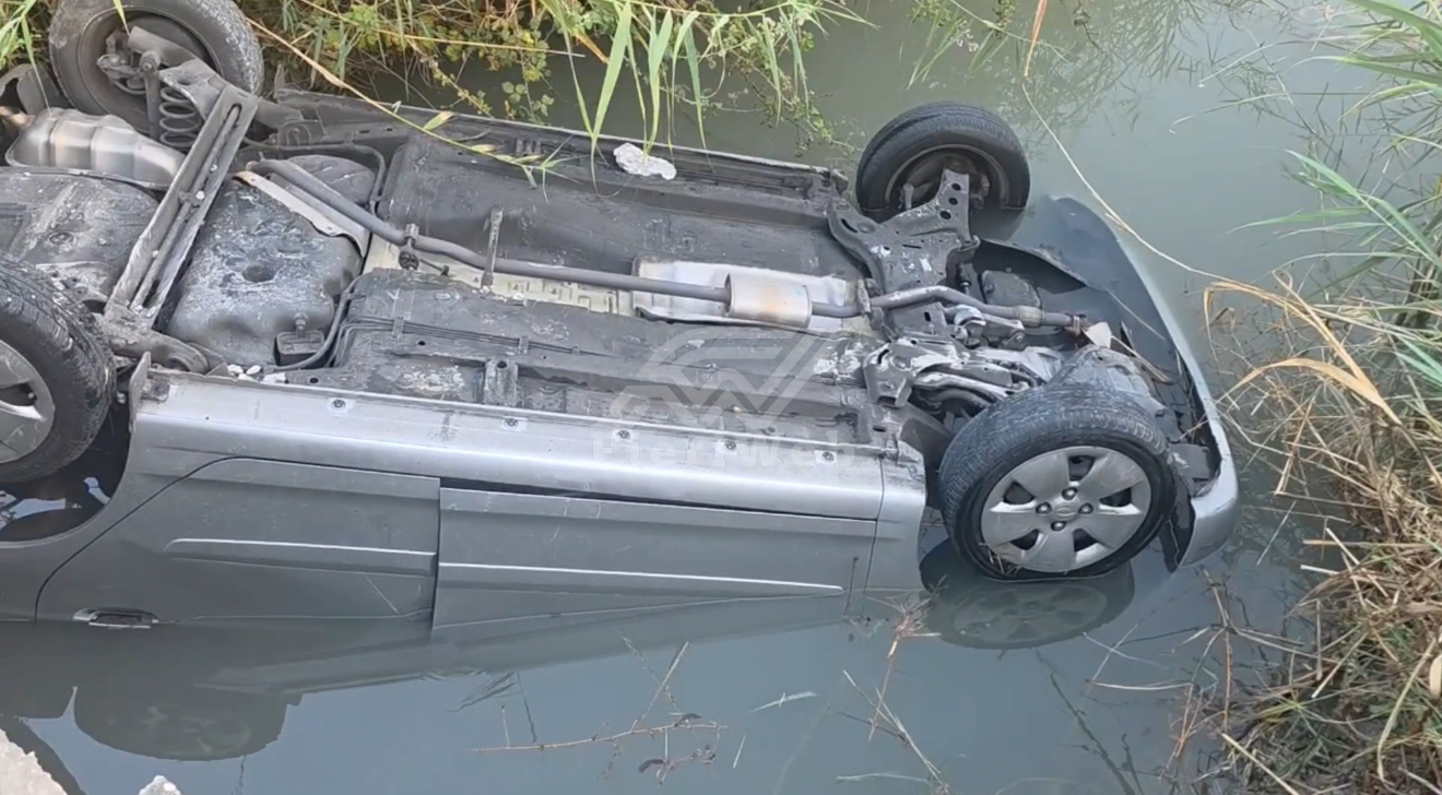 AKSIDENT I RËNDË NË FIER / Mjeti përfundon në kanal, i përmbysur – tre të lënduar në aksin e vjetër Levan–Mifol