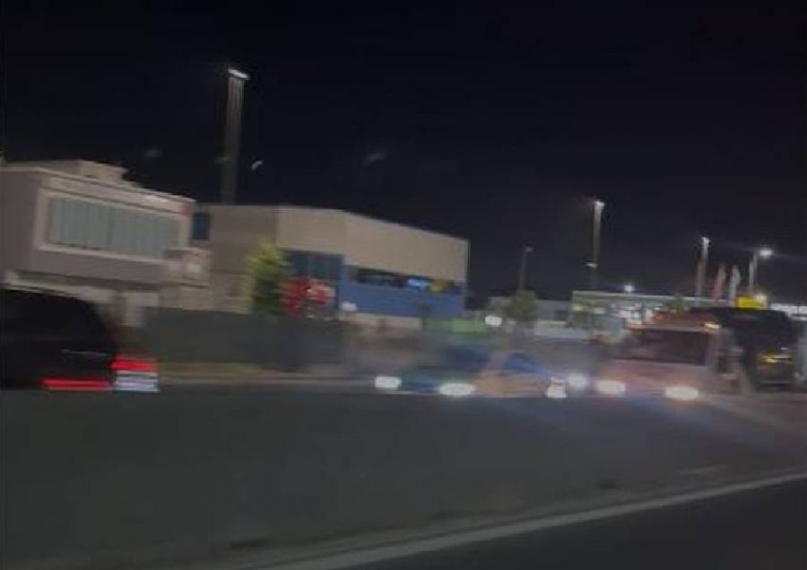 Aksident në autostradën Durrës-Tiranë, trafiku bëhet kilometrik