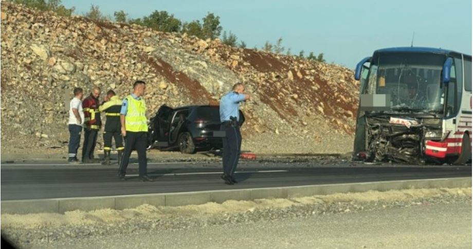 Aksident në Kosovë, një i vdekur dhe pesë të lënduar