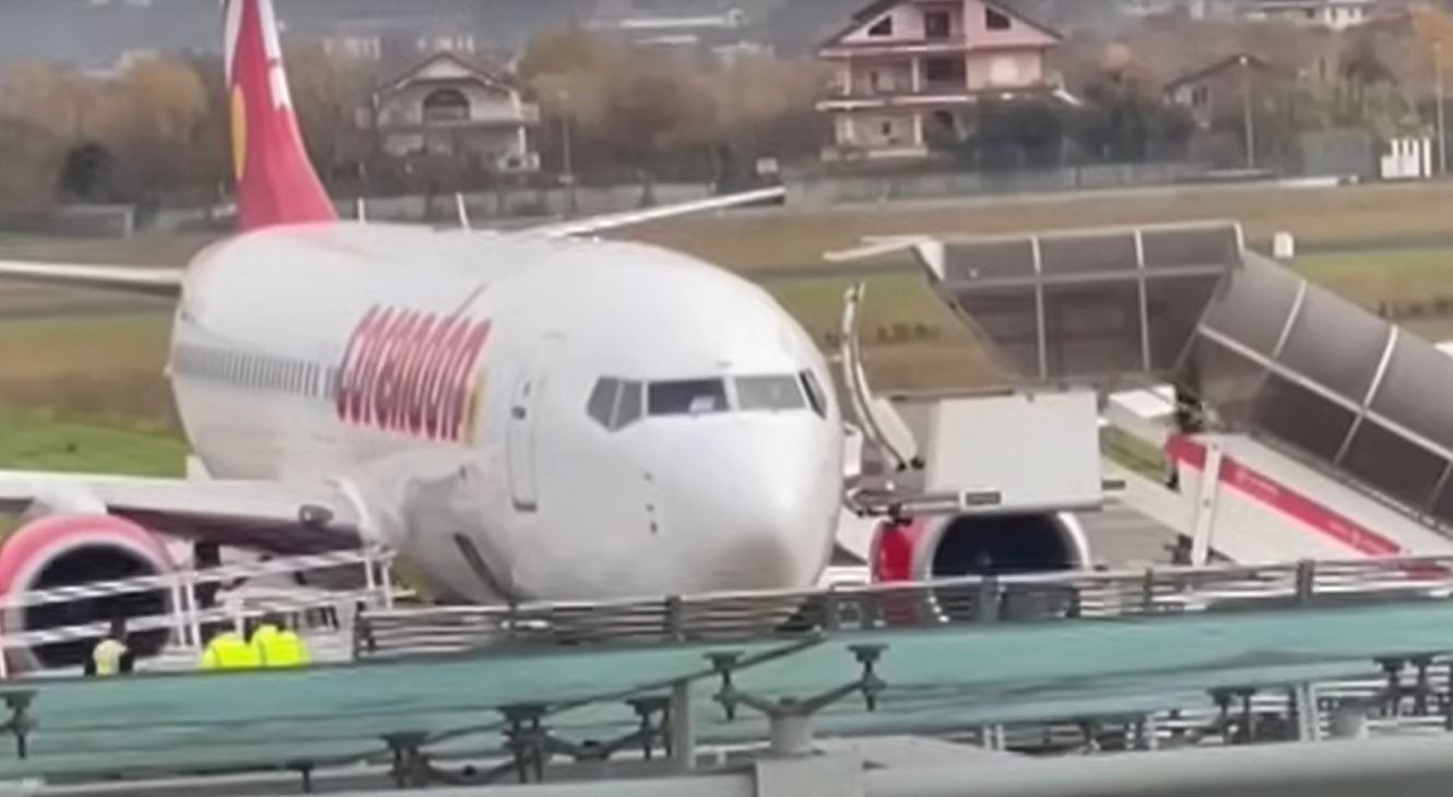 “Anglia ka mbaruar”, Sunday Times: Shqiptarët po kthehen vullnetarisht. Paguhen me mijëra paund nga shteti