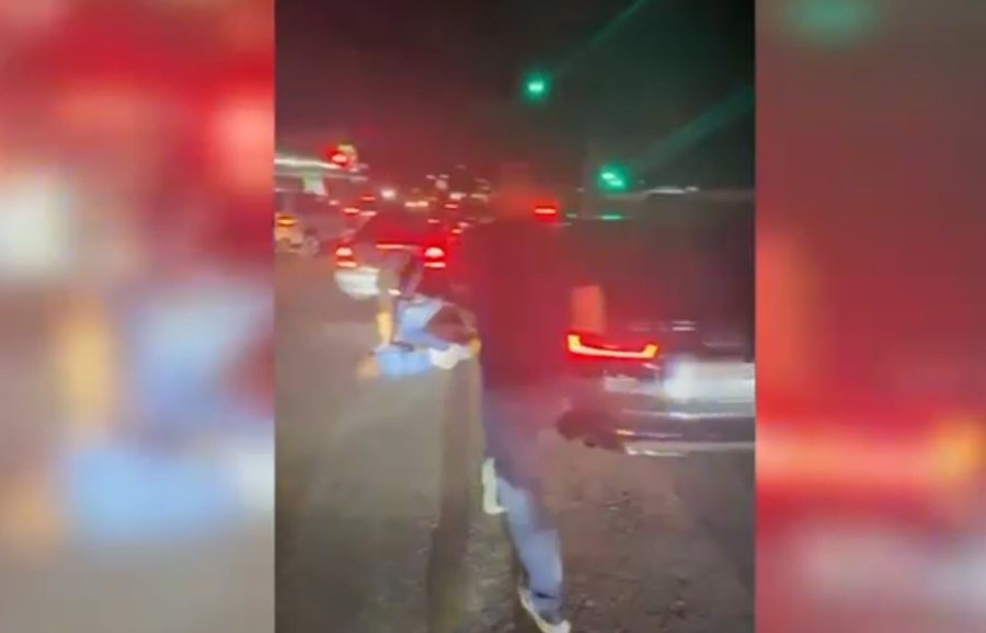 Arrestohet në Tiranë 21-vjeçari me armë, municion dhe pranga policie