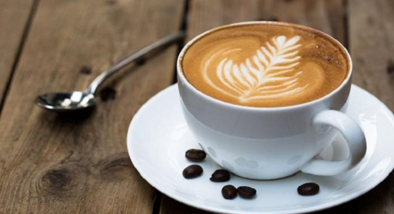Arsyet pse kafeja mund t’ju bëjë të ndjeni të përziera