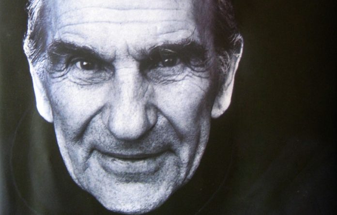 At Zef Pllumi: Jemi të përçamë dhe mendojmë si t’i bajmë vorrin vëllaut!