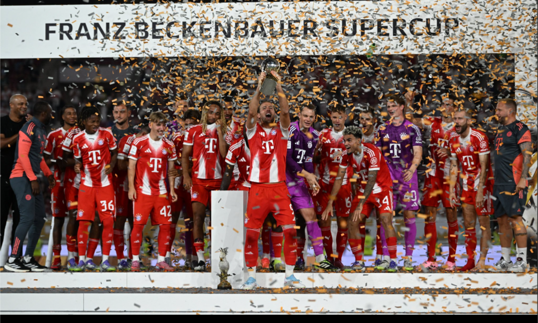 Bajerni i jep suksesin e munguar në karrierë, Kejni ngre trofeun e tij të dytë