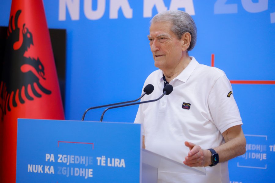 Berisha: Edi Rama ka thirrur dhe ka kërcënuar përfaqësues të komunitetit ndërkombëtar për raportin