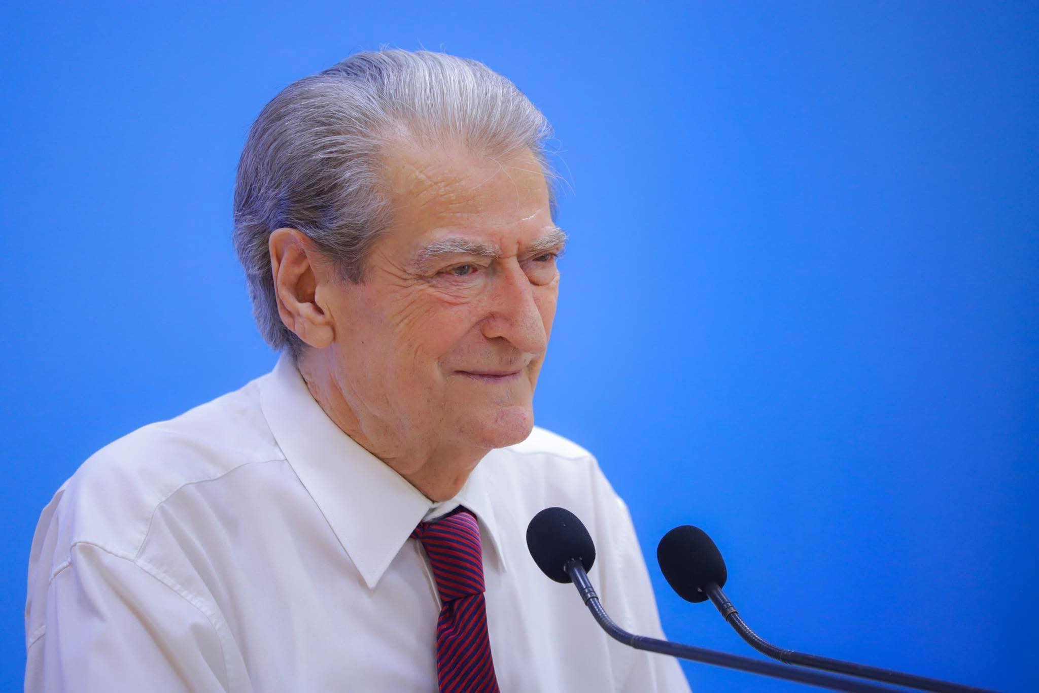 Berisha publikon denoncimin e qytetarit për firmën piramidale online TXEX