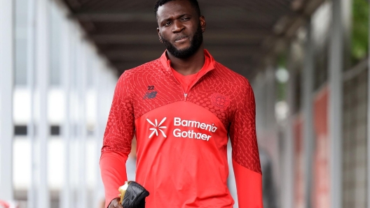 Boniface dështon, Milani i kthehet pistës portugeze