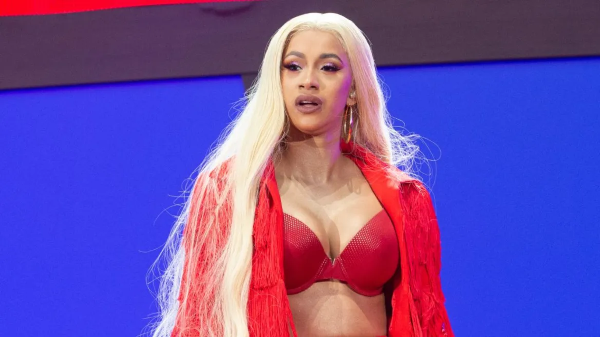 Cardi B në gjykatë? Gruaja ngre padi për sulm dhe dhunë