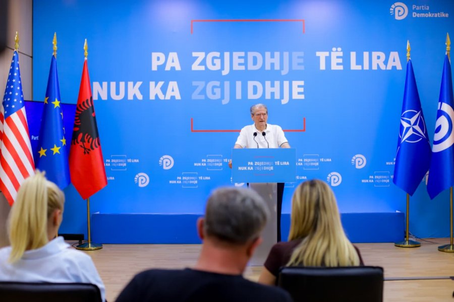 Dëmet nga zjarret/ Berisha: Qëllimi im është që të ndërgjegjësoj qytetarët se meritojnë zhdëmtimin maksimal për këtë krim shtetëror