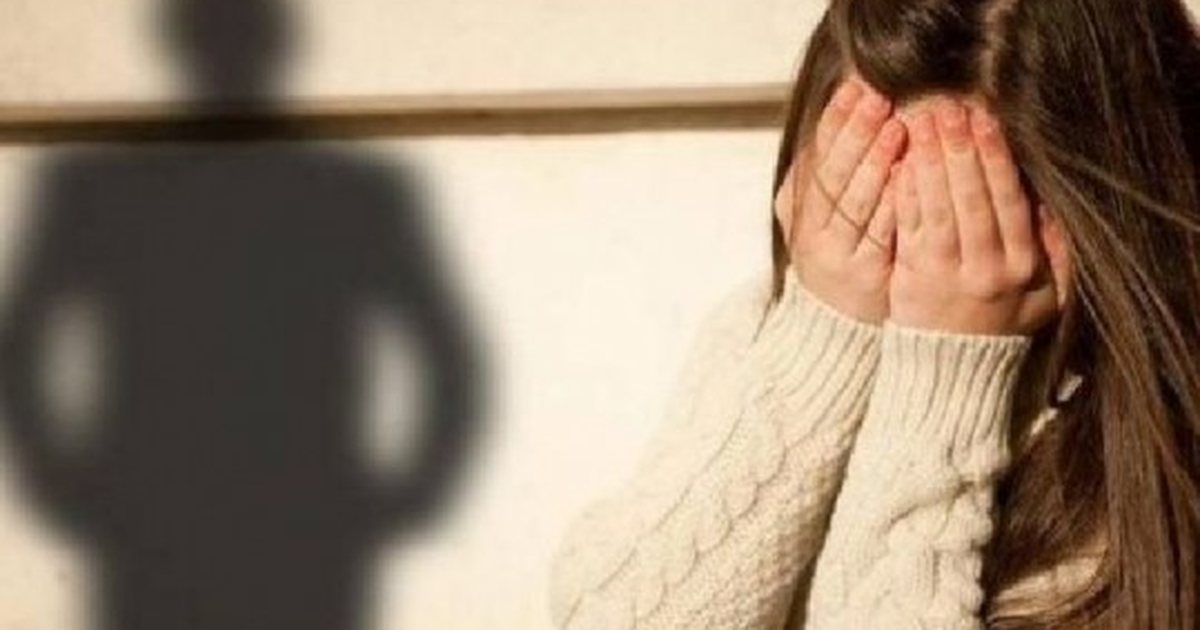 Dhunoi dhe abuzoi seksualisht 20-vjeçaren, pranga 35-vjeçarit në Tiranë