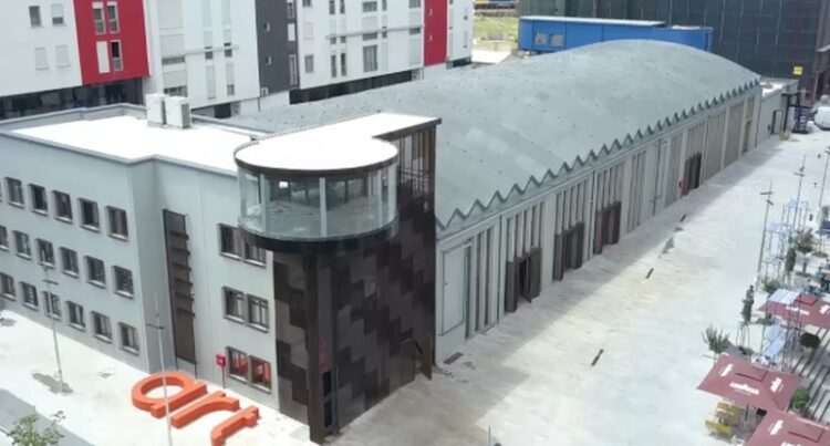 “Drejtësi në Nuremberg” dhe “Det i thellë blu” në skenën e Teatrit Kombëtar në sezonin e ri artistik 2025-2026