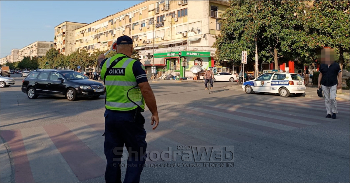 Drejtonin automjetet e tyre në gjendje të dehur, policia e Shkodrës arreston dy shoferët….