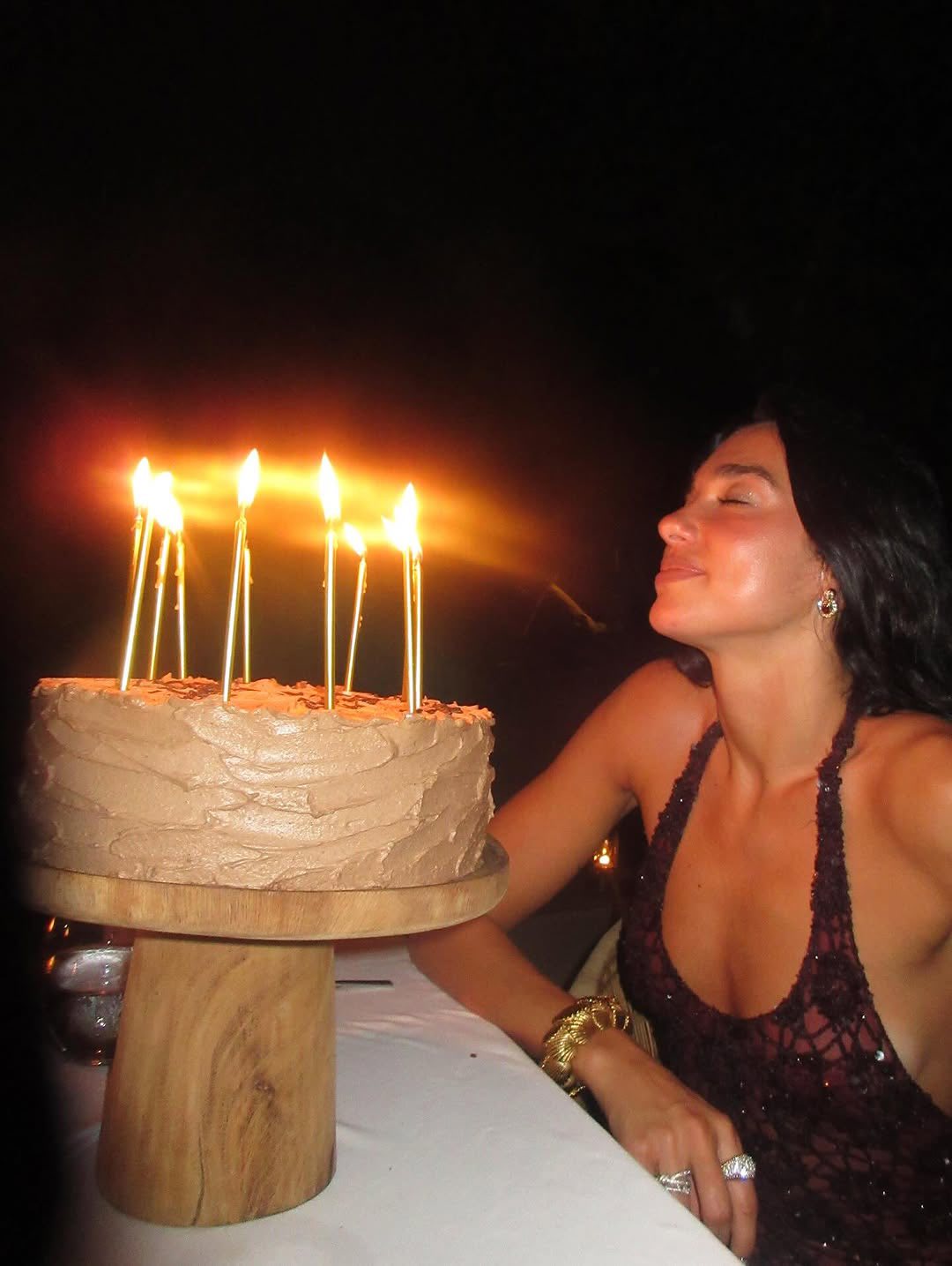 Dua Lipa feston 30-vjetorin: “20-at ishin magji, mezi pres çfarë sjell e ardhmja”