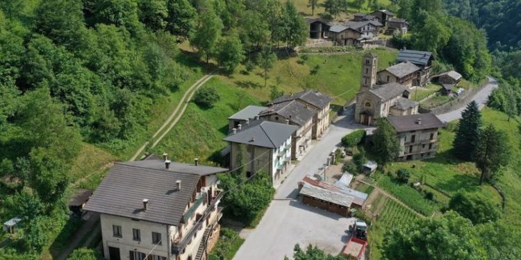 E dinit? Njihuni me fshatin italian që nuk flet italisht, njihuni me “të pathënat” e tij