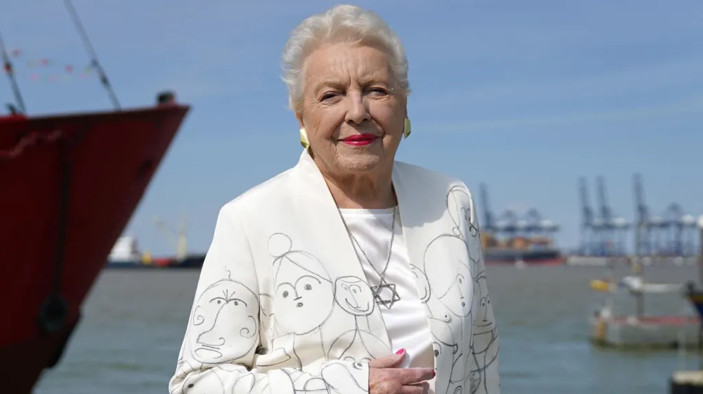 E fortë, e zgjuar dhe përpara kohës së saj – Si Dame Stephanie ndryshoi rolin e grave në industrinë e teknologjisë