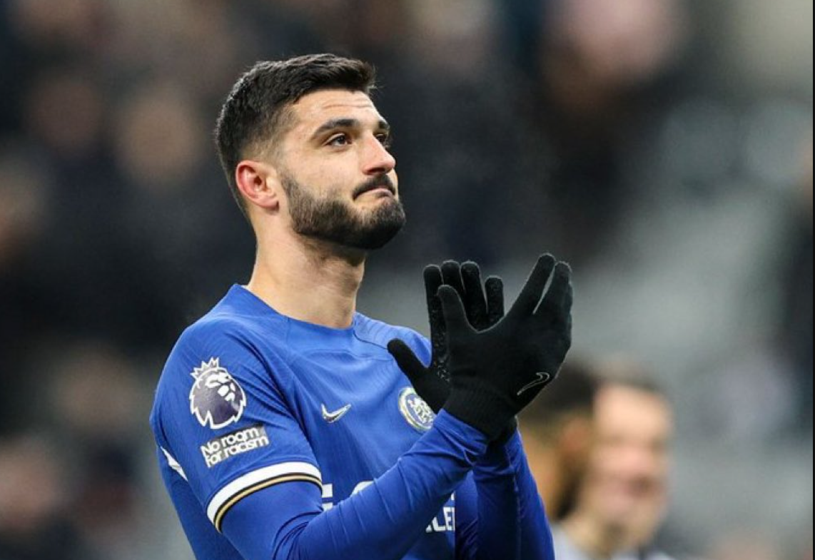 E thotë edhe i pagabueshmi i merkatos, Broja kalon testet mjekësore me klubin e ri