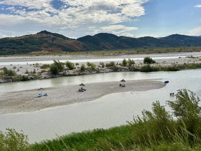 Edi Rama: Plazh në Vjosë