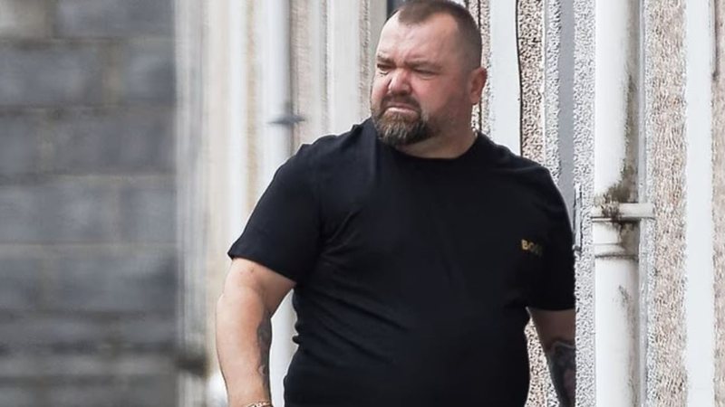 Ekzekutoi në Shqipëri gruan me fëmijën e sapolindur në duar, “Daily Mail” shkruan për vrasësin nga Berati: Si u fut dy herë në Angli?!