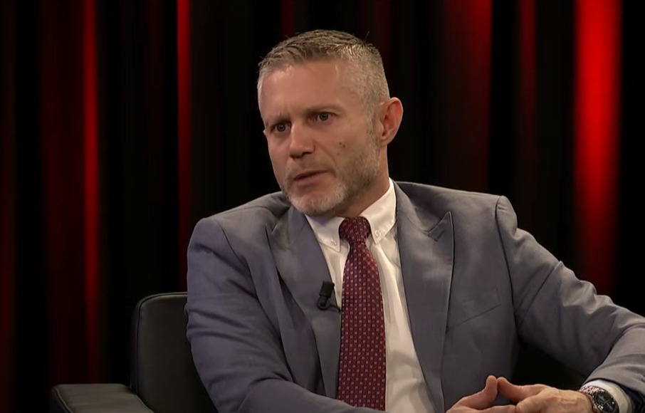 “Emergjente, tejkalimi i ngërçit”/ Situata politike, flet analisti: Kosova përpara kolapsit