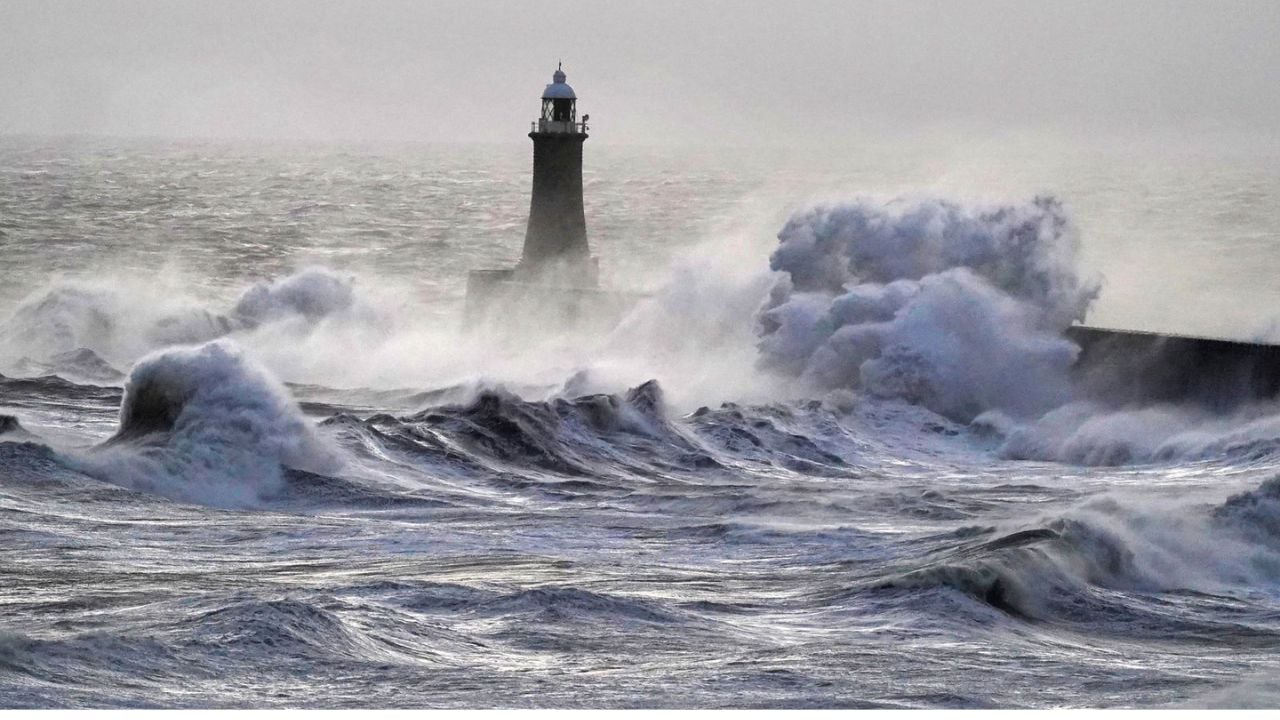 Erëra të forta që do të rrezikojnë jetën e banorëve! Paralajmërimet në Skoci, para se stuhia Floris të godasë vendin