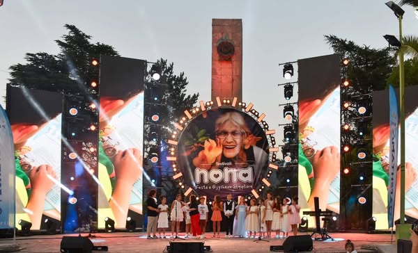 Festivali “Nona”, tradita e përvitshme kushtuar gjysheve mikpritëse përmetare